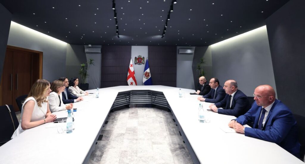 Interior Minister meets with Public Defender