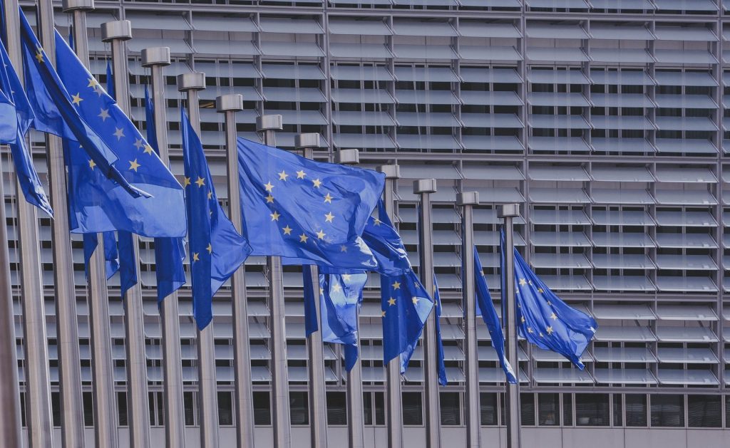 ЕС утвердил 18-й пакет санкций против России