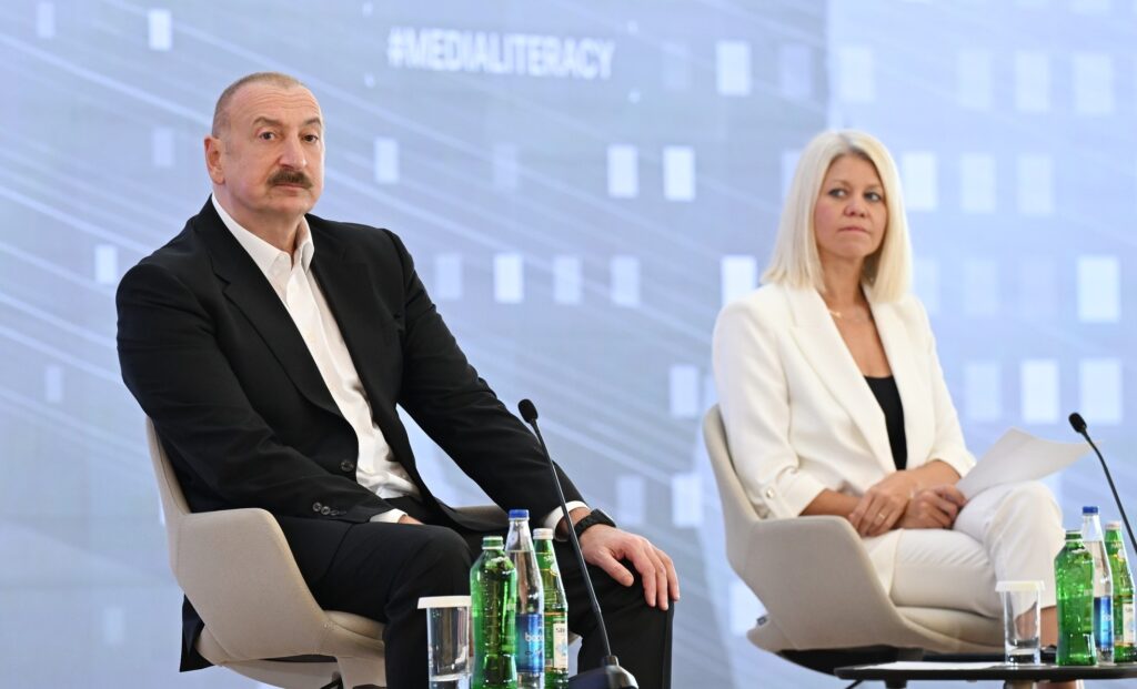 Իլհամ Ալիև. Դուք պետք է լավ հարաբերություններ ունենաք ոչ միայն ձեր հարևանների, այլև ձեր հարևանների հարևանների հետ, դրա համար անհրաժեշտ է ակտիվ դիվանագիտություն և հուսալի գործընկերոջ լավ կերպար