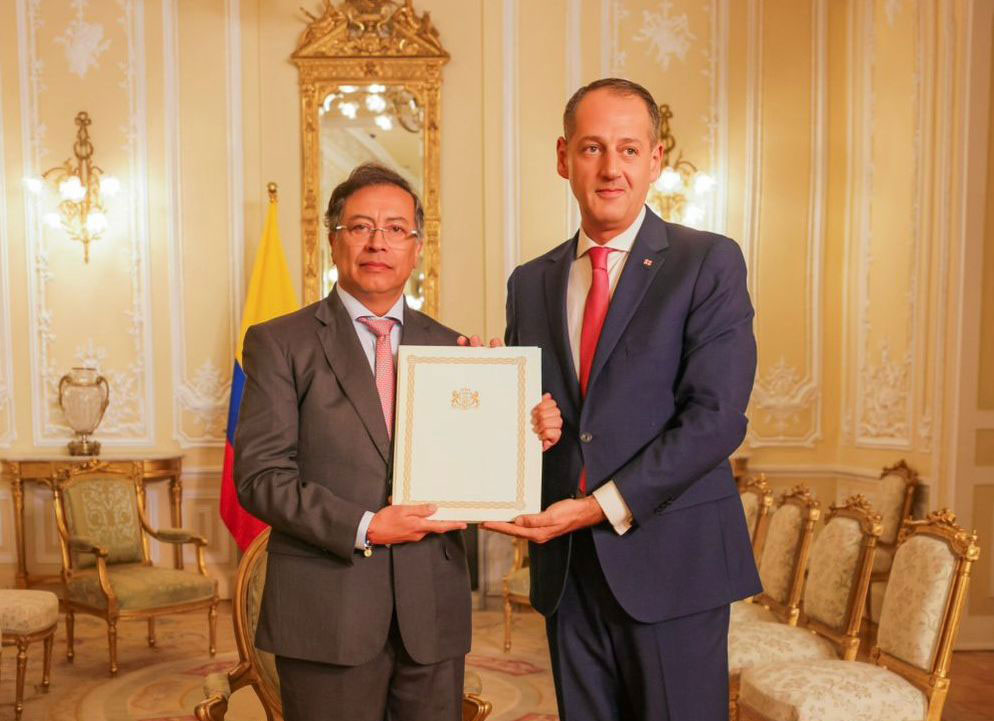 Georgian Ambassador presents Letters of Credence to Colombian President