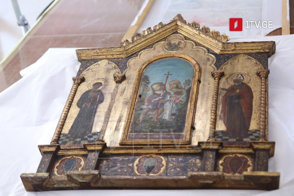 Позолоченный триптих XVI века, принадлежащий школе итальянского художника эпохи Возрождения Бернардино Пинтуриккьо, вернулся в Грузию [фото]
