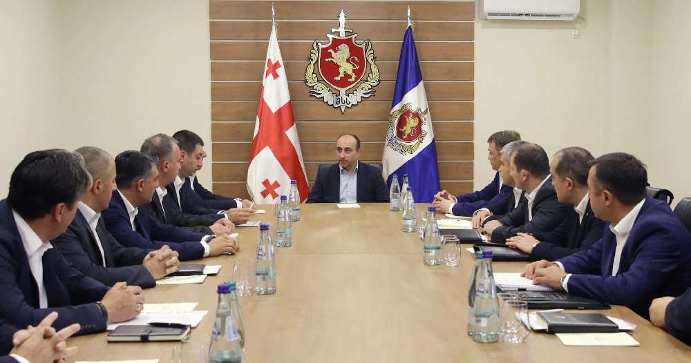 Daxili işlər naziri polis departamentlərinin rəhbərləri ilə işgüzar görüş keçirib