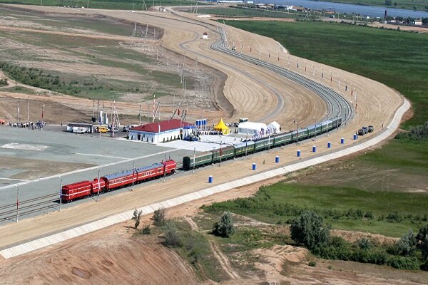 İran və Qazaxıstan nəqliyyat sahəsində əməkdaşlığı genişləndirmək, regional əlaqəni gücləndirmək üçün birgə yol xəritəsi tərtib etmək barədə razılığa gəliblər
