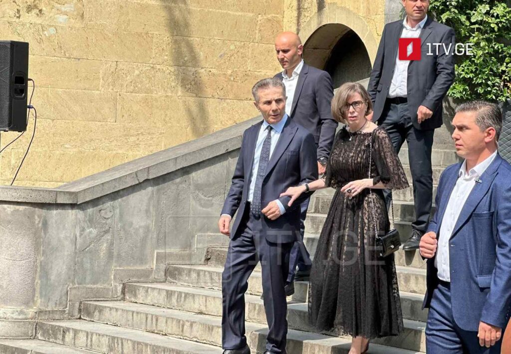 Bidzina Ivanishvili and Ekaterine Khvedelidze pay condolences to Eldar Shengelaia's Family