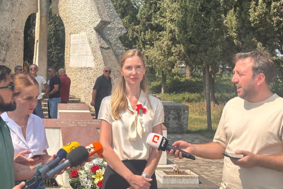 UNM Chair: De facto gov't blames Georgia for August war, punishes Saakashvili for refusing to surrender