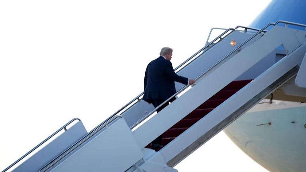 Дональд Трамп - Украина аҵакырадгьылқәа ирызку аӡбамҭа Украина ада иҳаӡбом