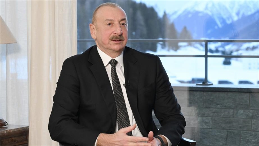 İlham Əliyev - Rus qüvvələri tərəfindən Azərbaycanın mülki təyyarəsinin zədələnməsi və insidentə rus rəsmi şəxslərin reaksiyası Azərbaycanda böyük məyusluq və narazılıq doğurdu