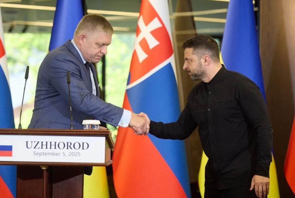Robert Fitso - Slovakiya Ukraynanın təhlükəsizlik zəmanətlərində iştirak edə bilməz, lakin atəşkəs və sülhə yönəlmiş bütün təşəbbüsləri dəstəkləyir