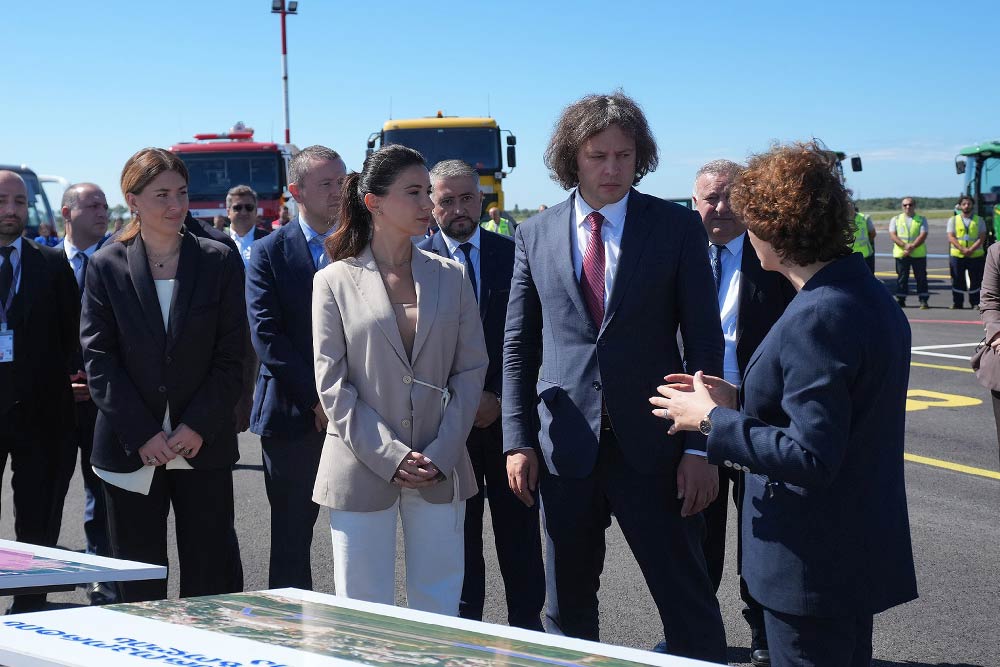 Mariam Kvrivişvili - 2025-ci ilin sonuna qədər Batumi Beynəlxalq Hava Limanında illik sərnişin axını rekord həddi 1,2 milyonu keçəcək