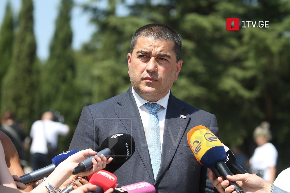 Шьалуа Папуашвили – Еврокомиссиа аспикер жьҭаара 4 рзы зымҩаҧгара ргәы иҭоу ахҳәаратә акциа дазыразуп, уи катастрофоуп,  убри аҽны амчылара ҟалар, даргьы уи азы аҭак рыҧхықәзаауеит