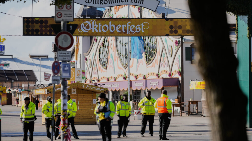 Münhendə "Oktoberfest" festivalını təhlükəsizlik məqsədilə dayandırıblar