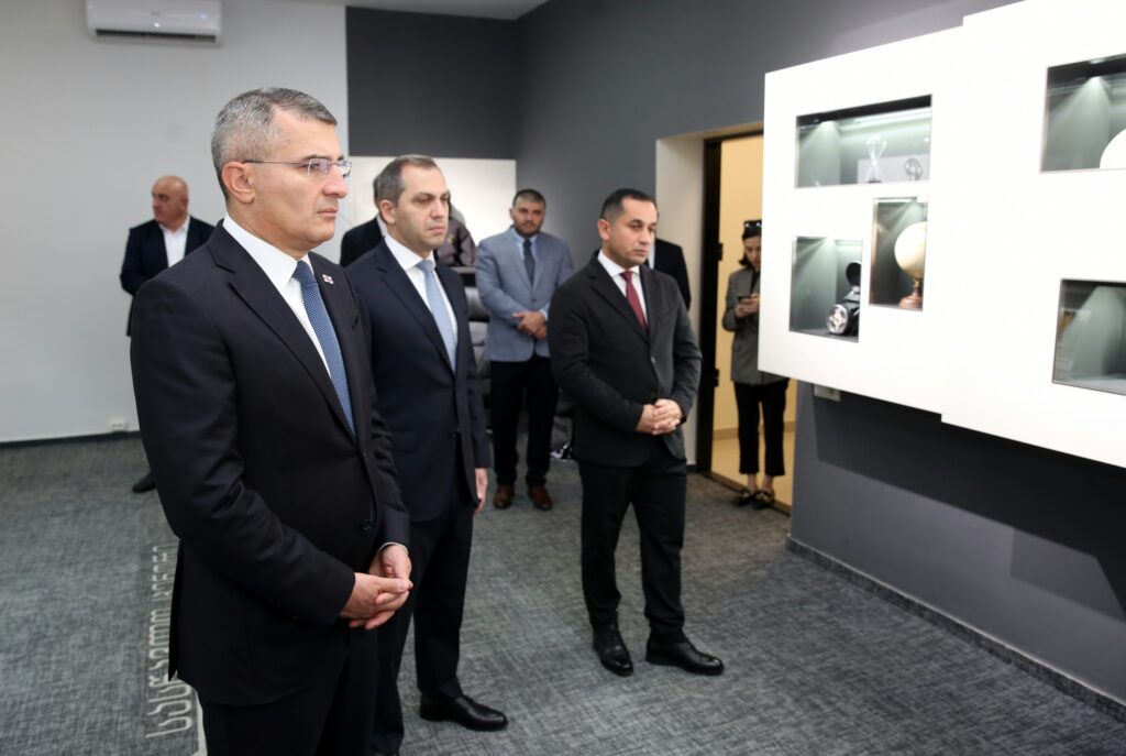 Мамука Мдинараӡе Аҳәынҭқарратә шәарҭадара амаҵзура  аҵаратә центр аусзуҩцәа рнапхгаҩы ҿыц Малхаз Читаиа дрыдигалеит