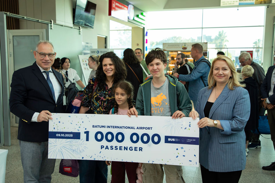 German tourist becomes Batumi Airport’s one-millionth passenger