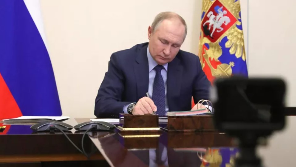 Vladimer Putin Venesuela ilə əməkdaşlıq haqda razılaşmanı ratifikasiya edilməsi üçün Rusiyanın Dövlət Dumasına təqdim edib