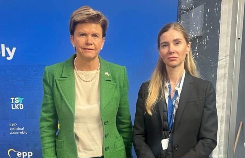 «Националон Змæлды» информацийæ, Тина Бокучава Байба Браджеимæ фембæлд