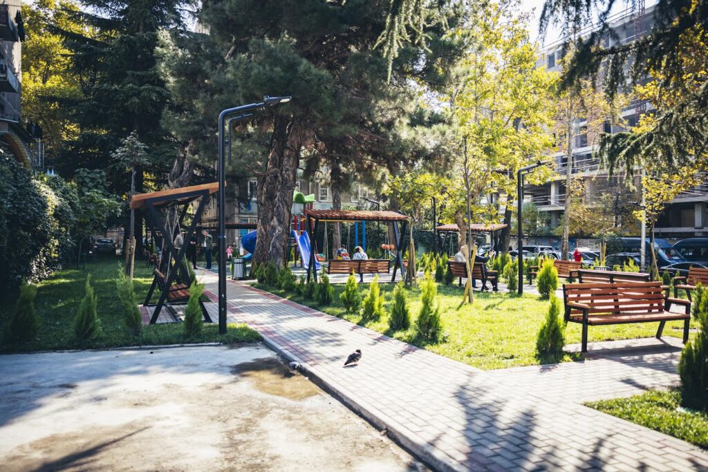 Qldani birinci mikrorayonunda park salınıb