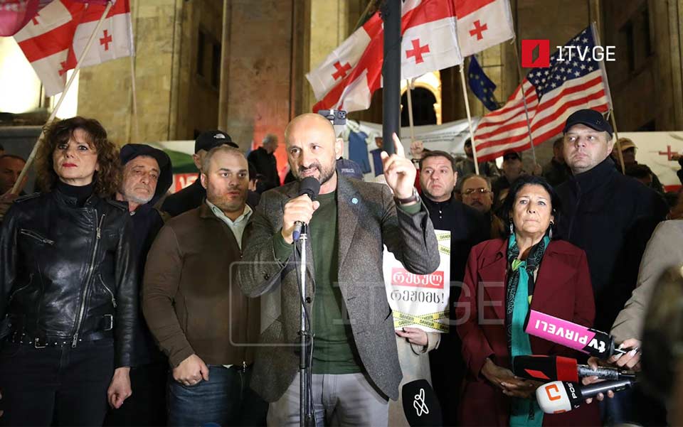 Freedom Square leader proposes citizens adopt  ‘New Democratic Ritual’