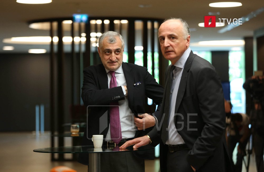 Դատախազությունը նոր քրեական գործով Մամուկա Խազարաձեի և Բադրի Ջափարիձեի նկատմամբ որպես խափանման միջոց է պահանջում գրավը
