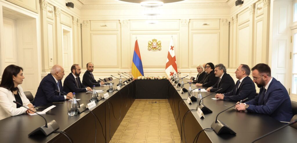 ՀՀ արտաքին գործերի նախարար Արարատ Միրզոյանը Թբիլիսիում կայացած հանդիպումների մասին տեղեկություն է հրապարակում