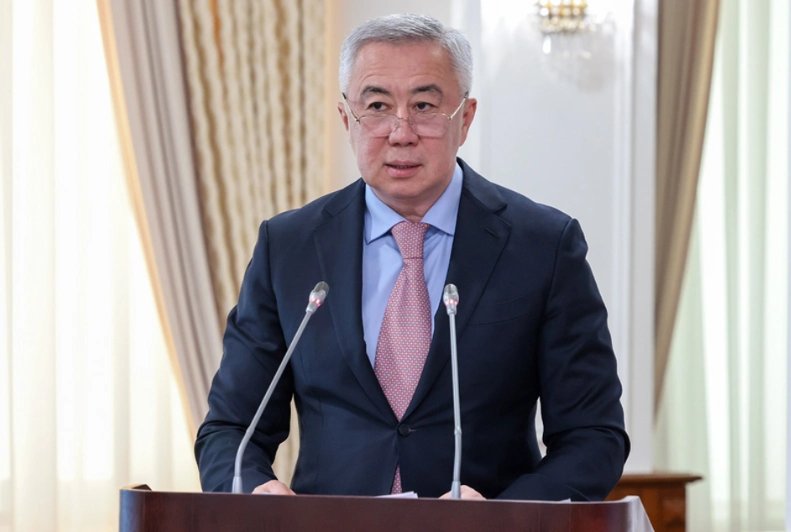 Казахстан планирует открыть новый торговый маршрут в Турцию через Армению
