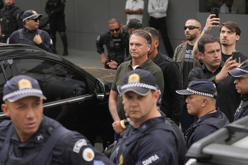 Braziliyanın sabiq prezidenti Jair Bolsonaru ölkədən qaçma təhlükəsinə görə həbs edilib
