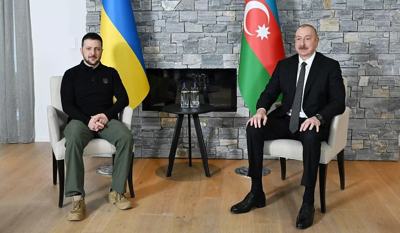 "Daily Express" - Azərbaycan gizli şəkildə Ukraynaya "Su-22" tipli hərbi təyyarələr satır