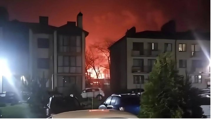 В результате атак украинских беспилотников в Краснодарском крае и Ростовской области России три человека погибли и шестеро получили ранения