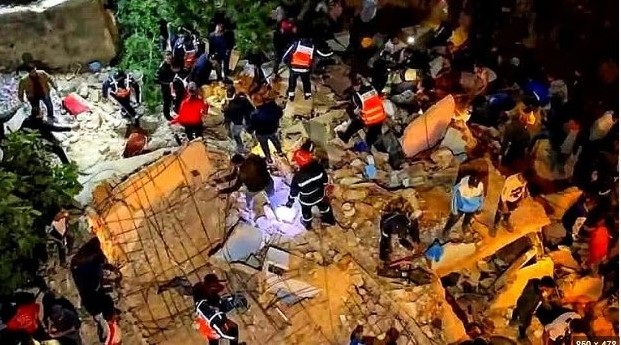 Mərakeşdə iki yaşayış binasının uçması nəticəsində 19 nəfər həyatını itirib