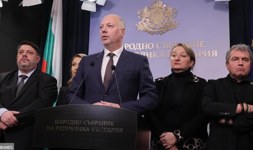 Болгариа аҧыза-министр  Росен Железков амассатә протестқәа рымшала инапынҵақәа шьҭеиҵеит