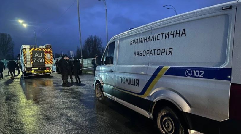 Prokurorluğun məlumatına görə, Kiyevin Darnıtsk rayonunda bir nəfərin həlak olduğu partlayış hüquq-mühafizə orqanları tərəfindən terrorizm maddəsi ilə araşdırılacaq