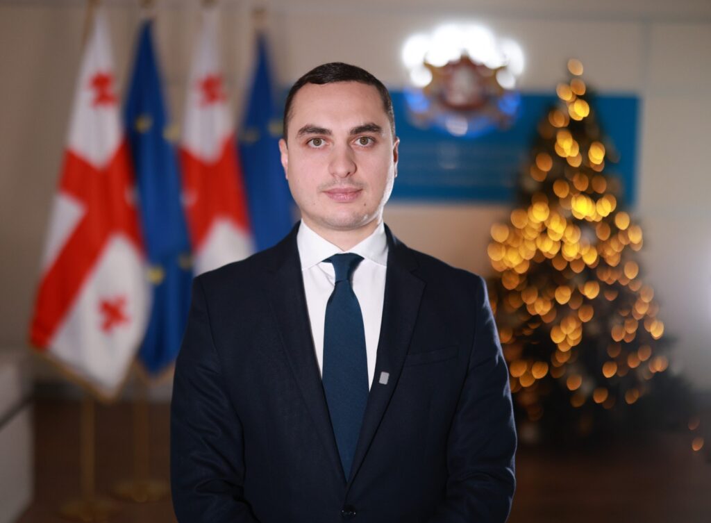 Qiorqi Cincaradze - 33-cü Yeni ili öz evlərimizdən uzaqda qarşılayırıq, lakin Abxaziyaya qayıdacağımıza dair qəti inam bizi birləşdirir