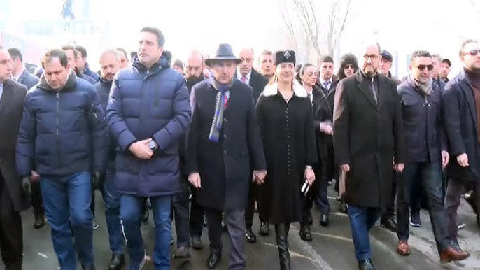 Nikol Paşinyanın rəhbərliyi ilə Yerevanda dini yürüş keçirilib