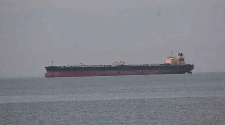 Qara dənizdə, Türkiyə sahilləri yaxınlığında dron hücumu nəticəsində Palau bayrağı altında üzən “Elbus” neft tankeri zədələnib