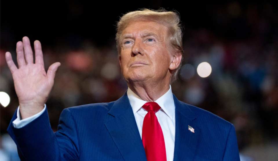 Donald Tramp Davosda çıxışı zamanı Emmanuel Makronun niyə eynək taxması ilə maraqlanıb — Nə baş verdi?