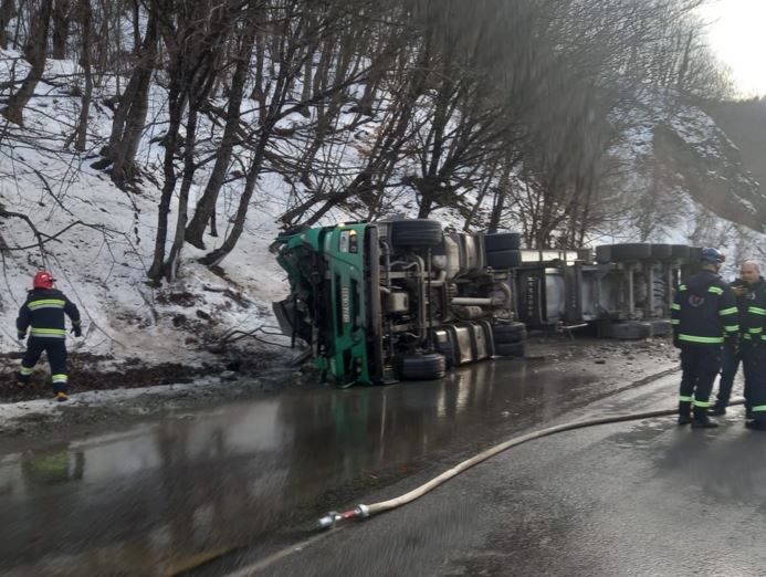 Road incident disrupts traffic on 31st kilometre of Mtskheta-Stepantsminda-Lars highway