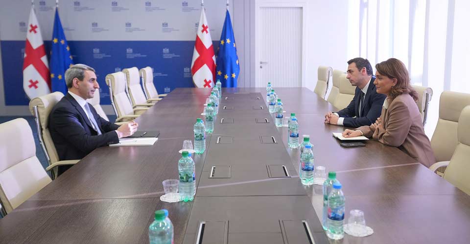 Deputy Economy Minister meets Chairman of Azerbaijan Railways