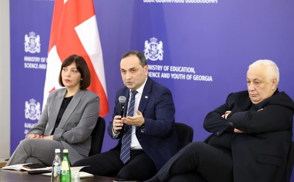 Təhsil, elm və gənclər nazirinin müavini GTU nümayəndələri ilə görüşüb