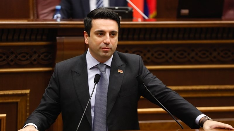 Председатель парламента Армении назвал абсурдной возможность участия России в "Маршруте Трампа"