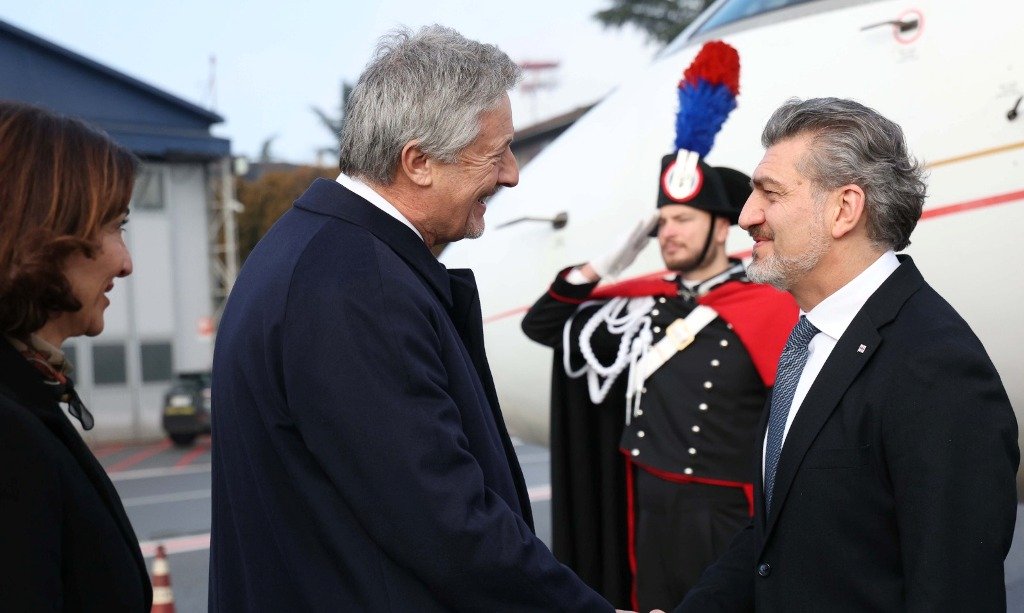 Милантәи жәларбжьаратәи аҳаирбаҕәазаҿы Қырҭтәыла ахада Михаил Ҟавелашвили иҧылара аофициалтә церемониа мҩаҧган 