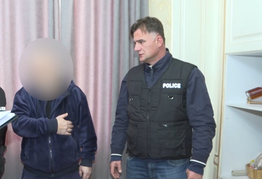 Polis qrup halında zorakılığın təşkil edilməsi və zorakılıqda iştirak etmək ittihamı ilə üç nəfəri saxlayıb