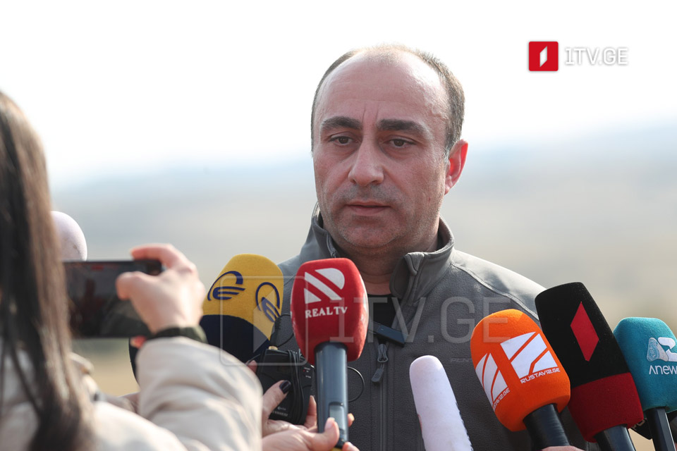 Geka Geladze – Cəmiyyətə bir daha söz vermək istəyirəm ki, narkotik cinayətkarlığı istiqamətində həm polis tədbirləri, həm də preventiv xarakterli tədbirlər baxımından ən sərt siyasəti davam etdirəcəyik