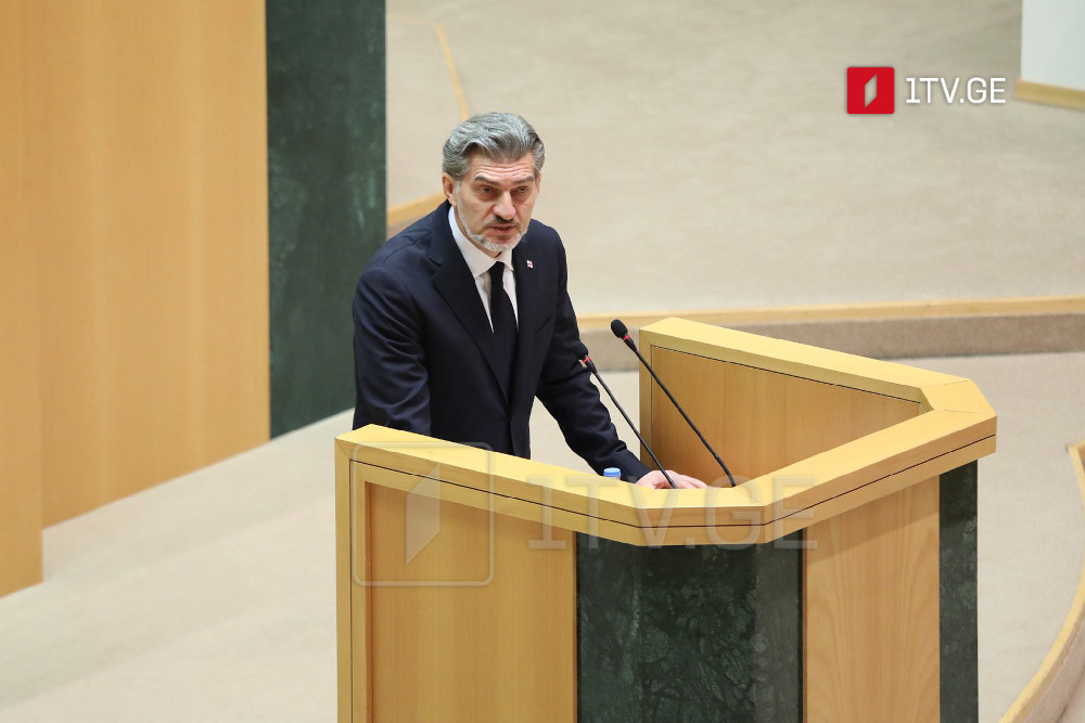 Михаил Ҟавелашвили - Адунеиаҿ аҭагылазаашьа ҭышәынтәалам, убри аҟынтә, ҳтәыла аинтересқәа аҵыхәанӡа ихьчазароуп, уи аҵакы ду амоуп 
