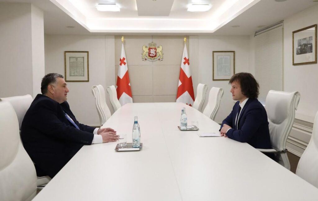 Кахеҭи арегионаҿ аҳәынҭқарра ахаҭарнакс дықәыргылоуп Платон Калмахелиӡе 