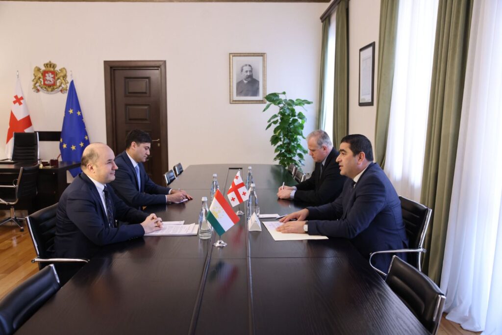 Parliament Speaker meets Ambassador of Tajikistan 