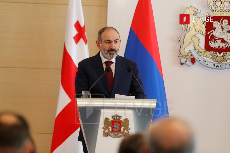 Никол Пашинян - Бузныг Ираклий Къобахидзейæн, сæрмагондæй сабырадон процессæн йæ фарсыл кæй хæцы, Сомихыстон æмæ Азербайджан экономикон ахастытæ аразынц Гуырдзыстоны æххуысæй, уый у æцæг ахадгæ хайбавæрд