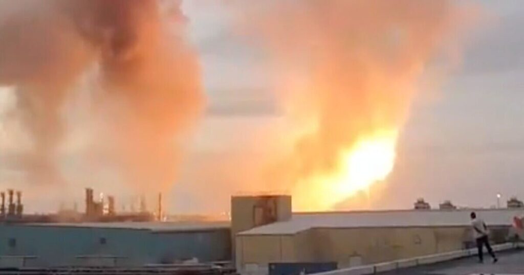 Bəhreyn hökumətinin məlumatına əsasən, İran raketi Bəhreynin neft emalı zavodunu vurub