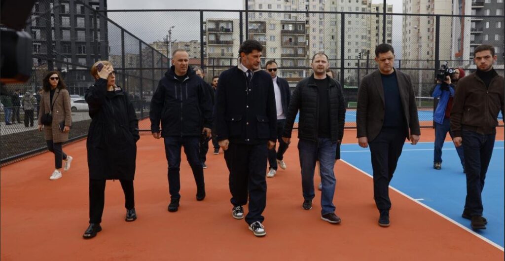 Тбилисы мэр Варкетилийы бирæвæрсыг центры æддейы спортивон фæзтæ бабæрæг кодта