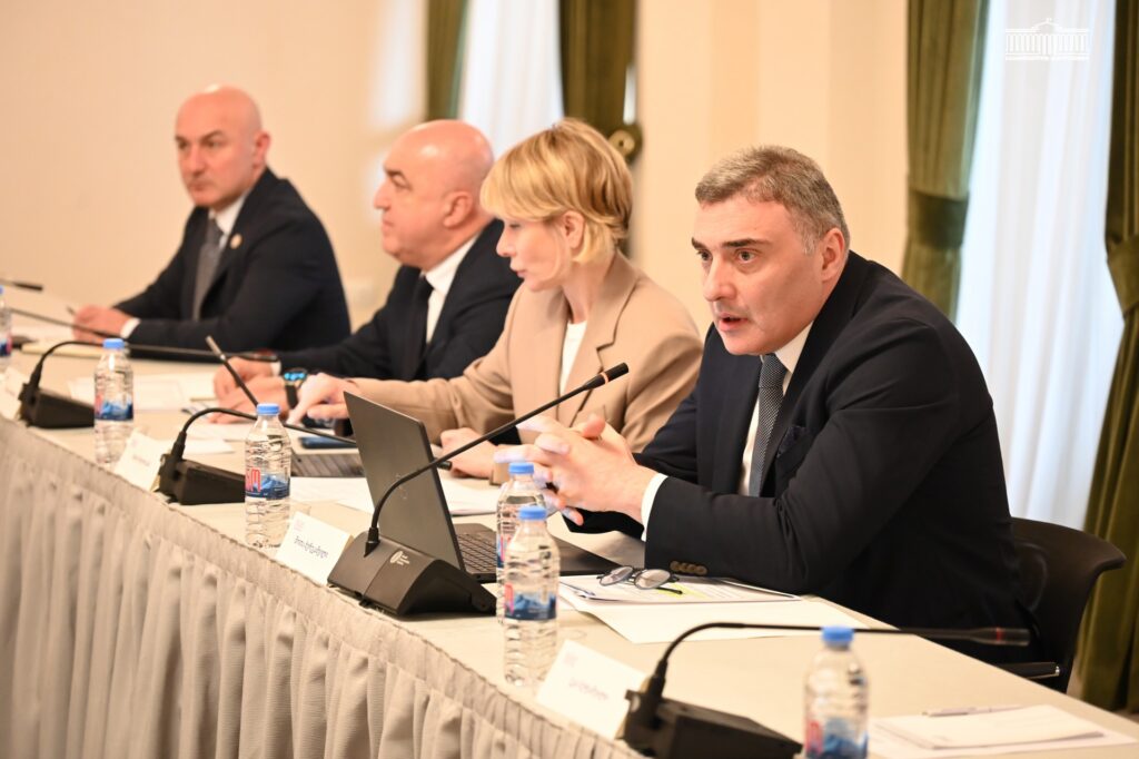 Parliamentary Commission reviews medicine pricing with pharmaceutical companies