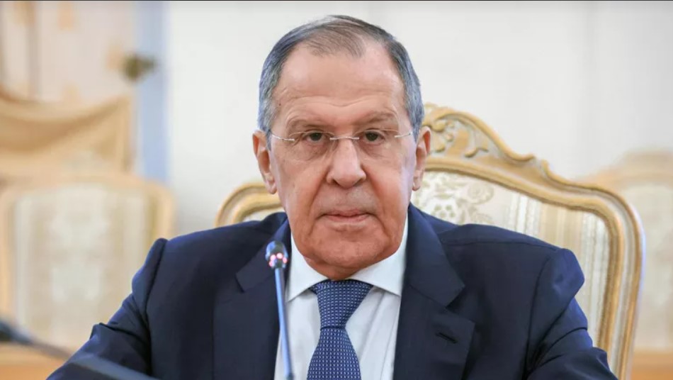 Serqei Lavrov - İndi gördüklərimiz getdikcə daha genişmiqyaslı münaqişəyə çevrilmə əlamətləri göstərir və bəziləri bunu artıq "yeni dünya müharibəsi" adlandırıb