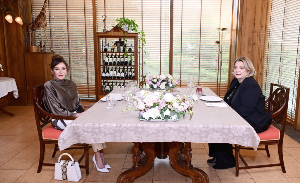 Tamar Baqrationi Mehriban Əliyevanı naharda qəbul edib